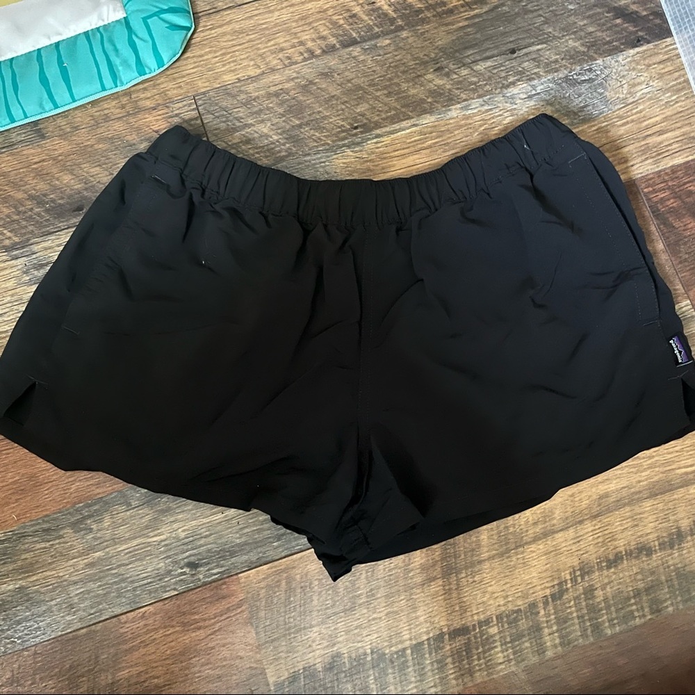 💜GUC Patagonia shorts black medium💜